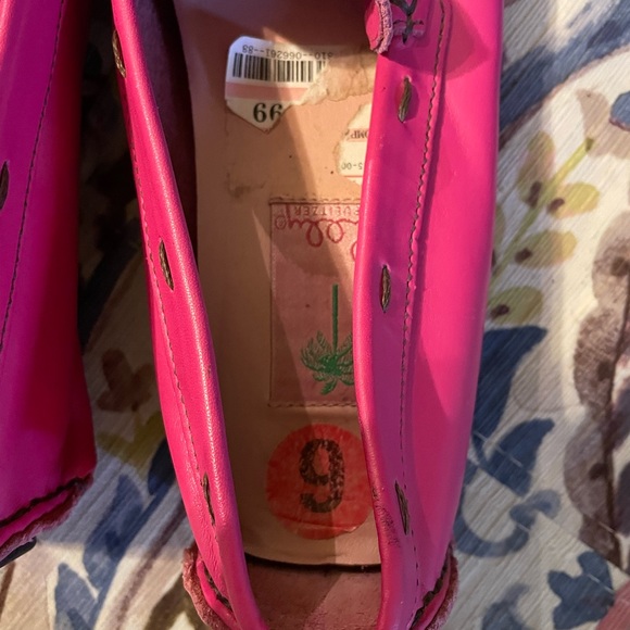 Lilly Pulitzer Fuschia Leather Driving Flats/Moccasins Size 6 *EUC* - Picture 3 of 6